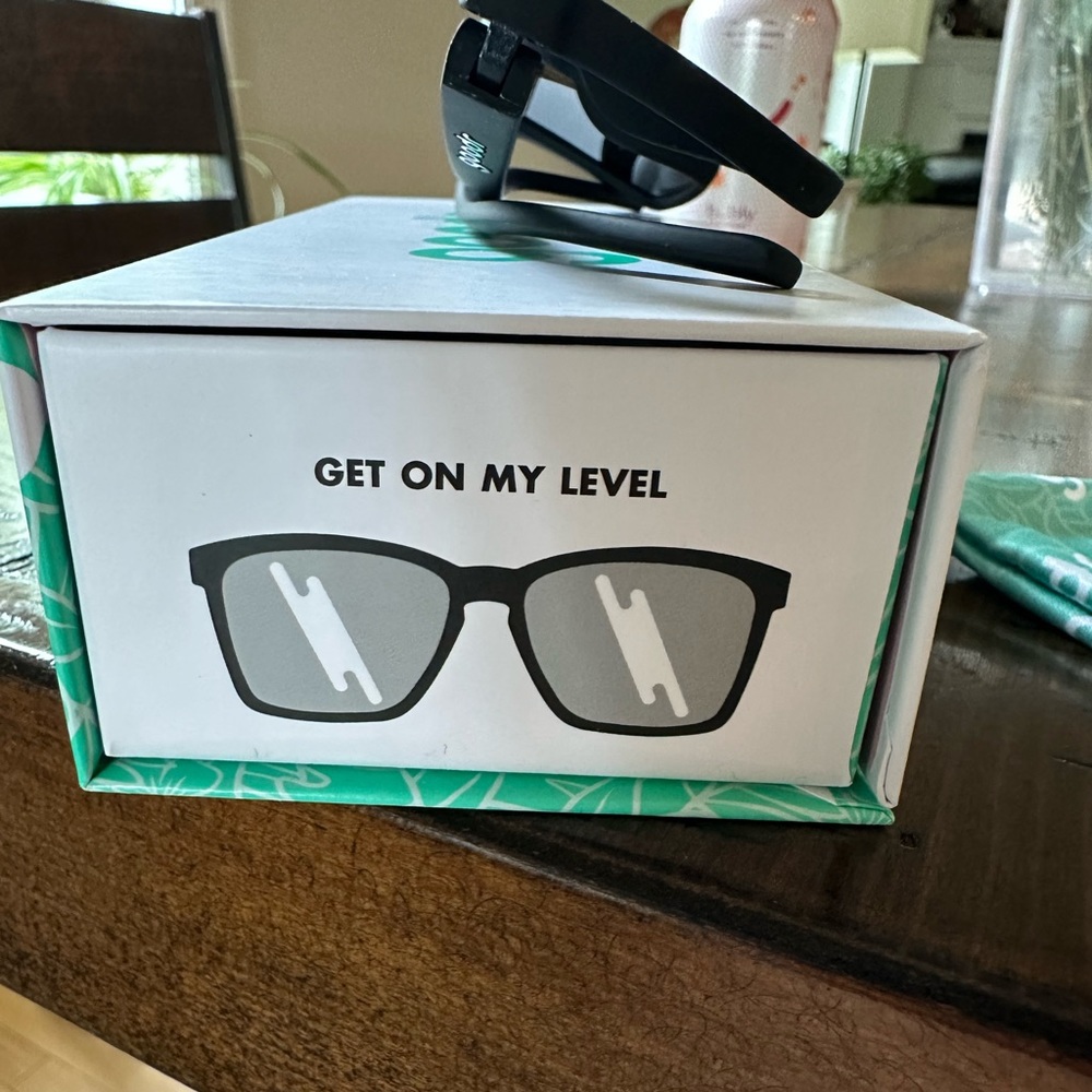Goodr sunglasses ‘Get on my level’